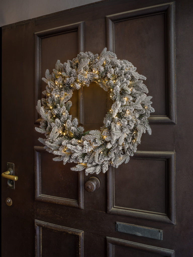 Indoor / Snowy Wreathe 70